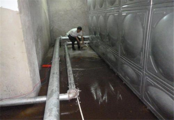 水箱清洗